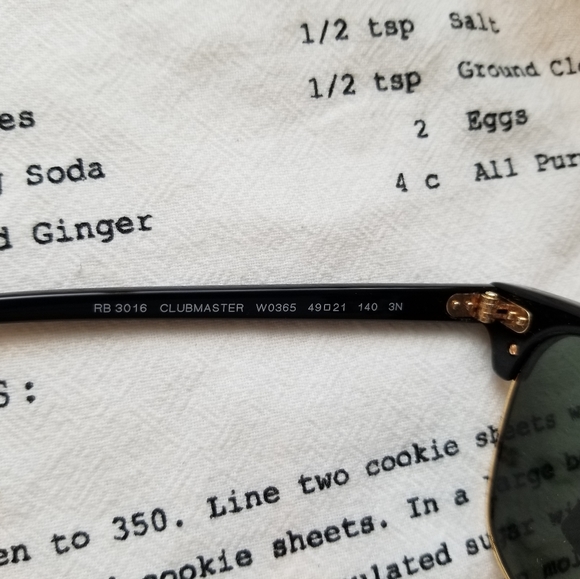 Black Ray Ban Clubmaster Sunglasses NWT Authentic - Picture 3 of 6